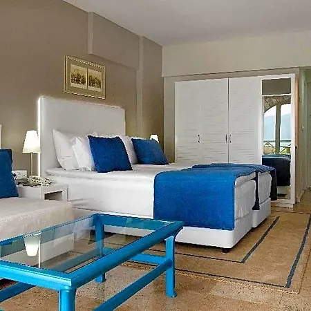 Marti La Perla (adults Only) Hotel