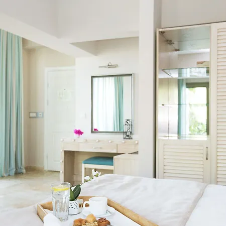 Marti La Perla (adults Only) 4* İçmeler