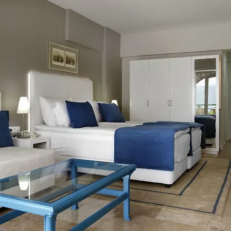 Marti La Perla (adults Only) Hotel