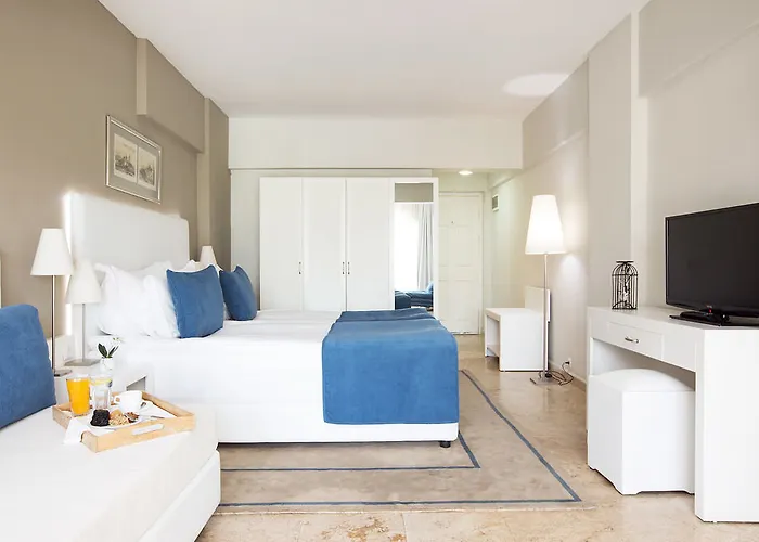 호텔 Marti La Perla (adults Only) 말마리스